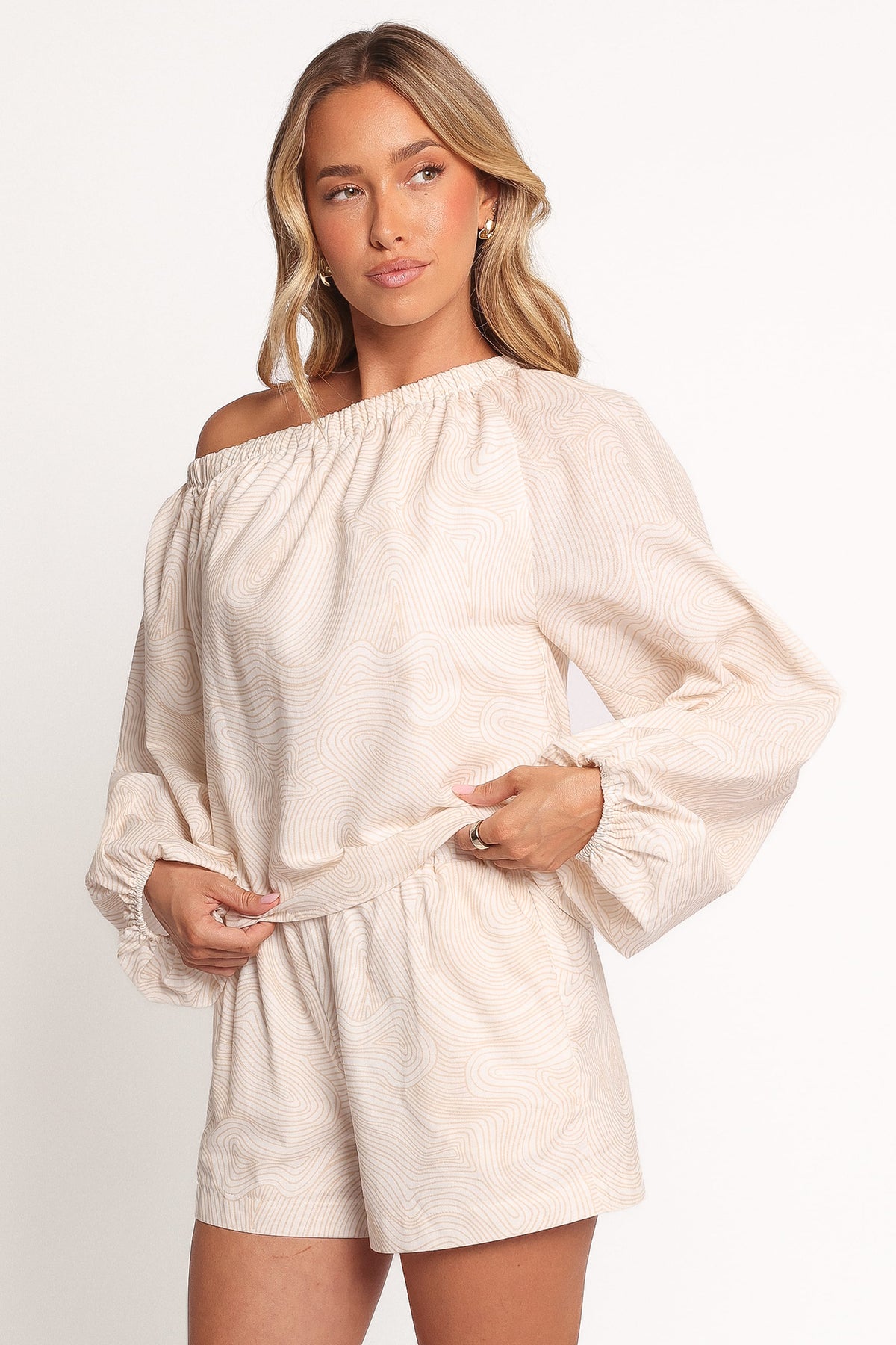 Tuliya High Waist Shorts - Tan Swirl