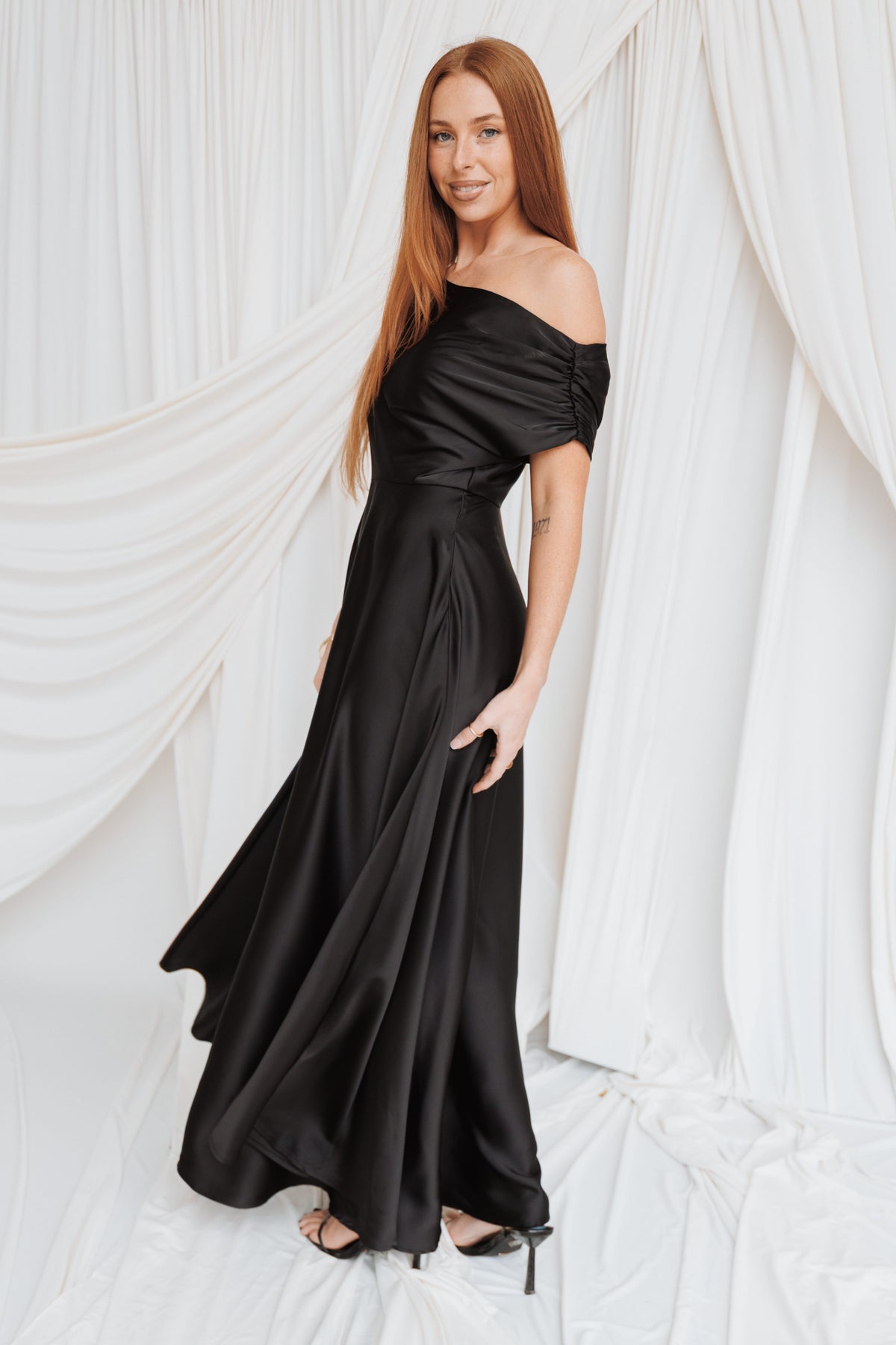 Alyce Maxi Dress - Black