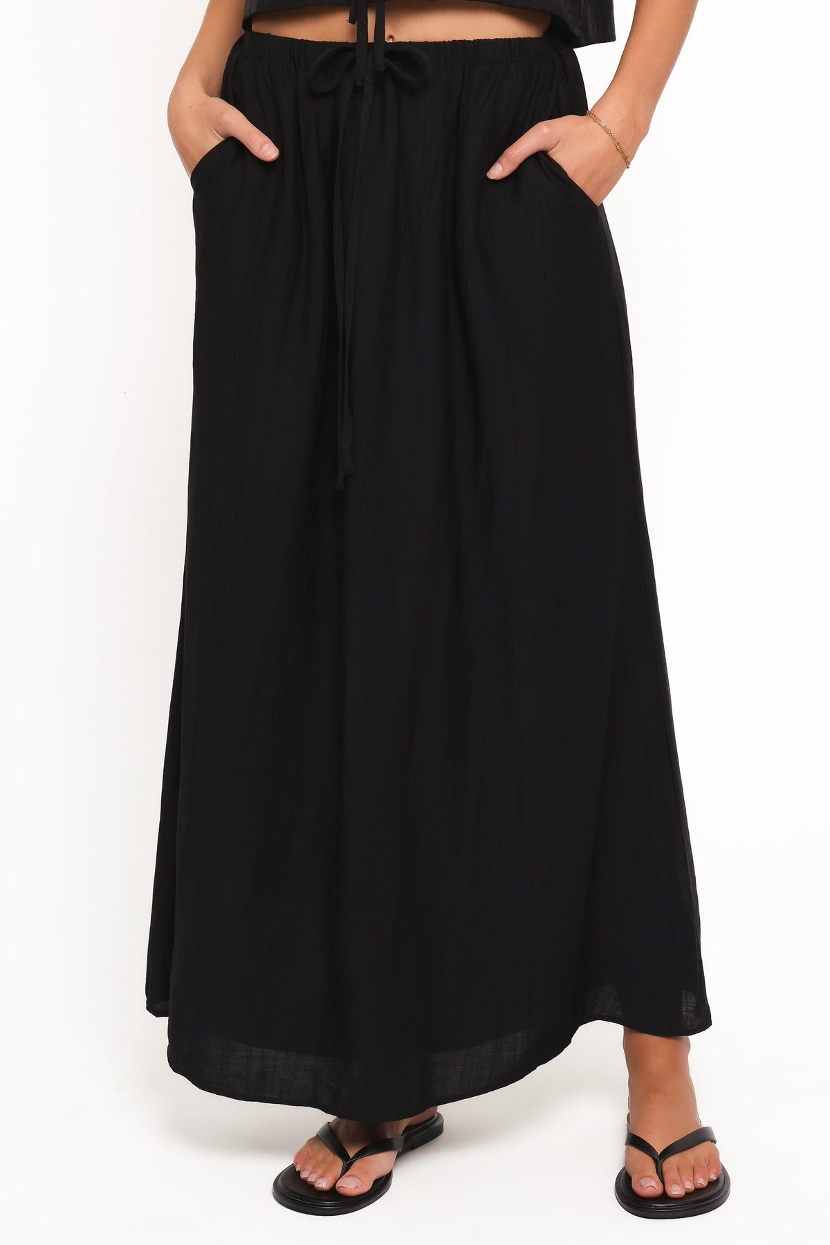 Captie Skirt Set - Black
