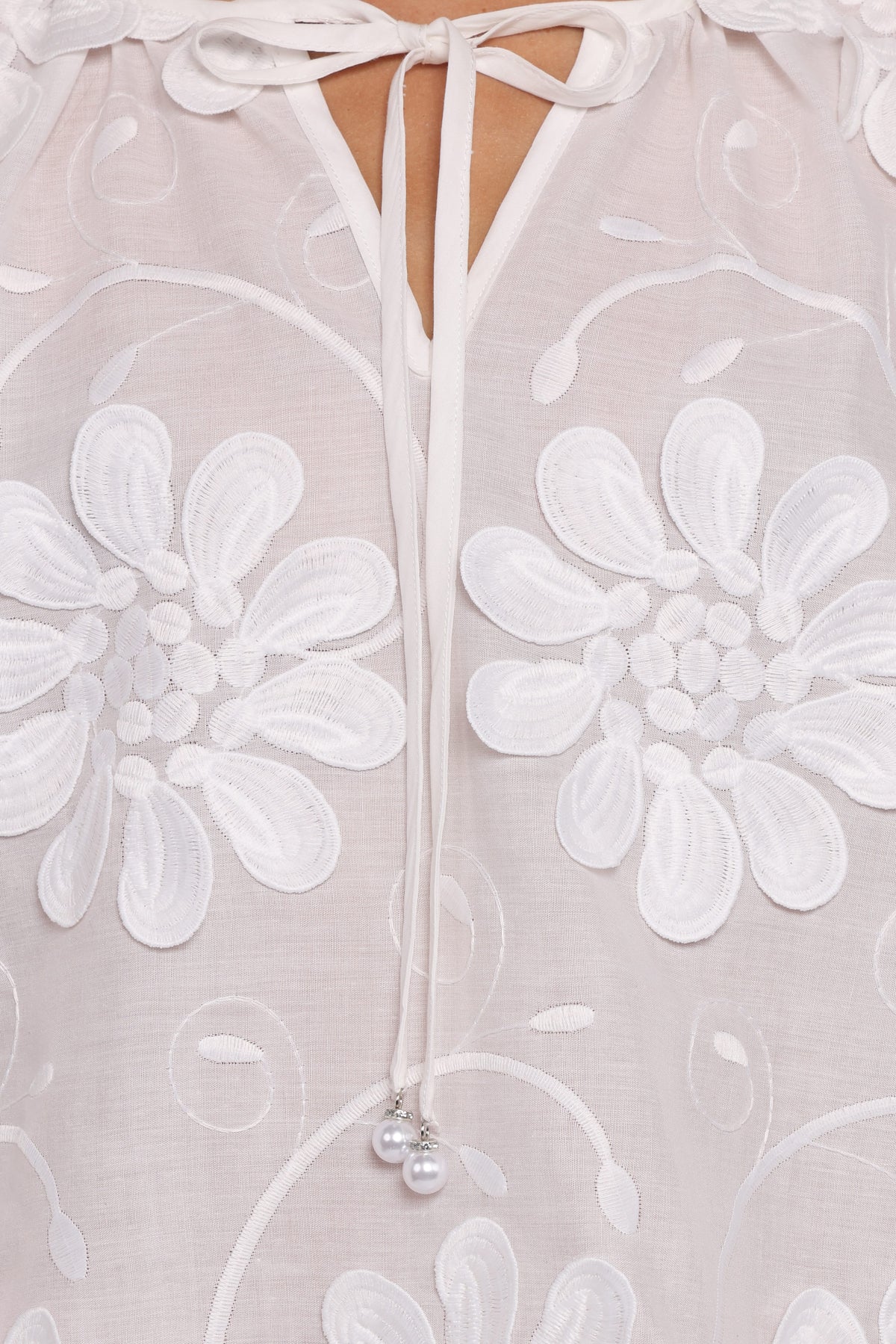Leire Embroidered Blouse - White
